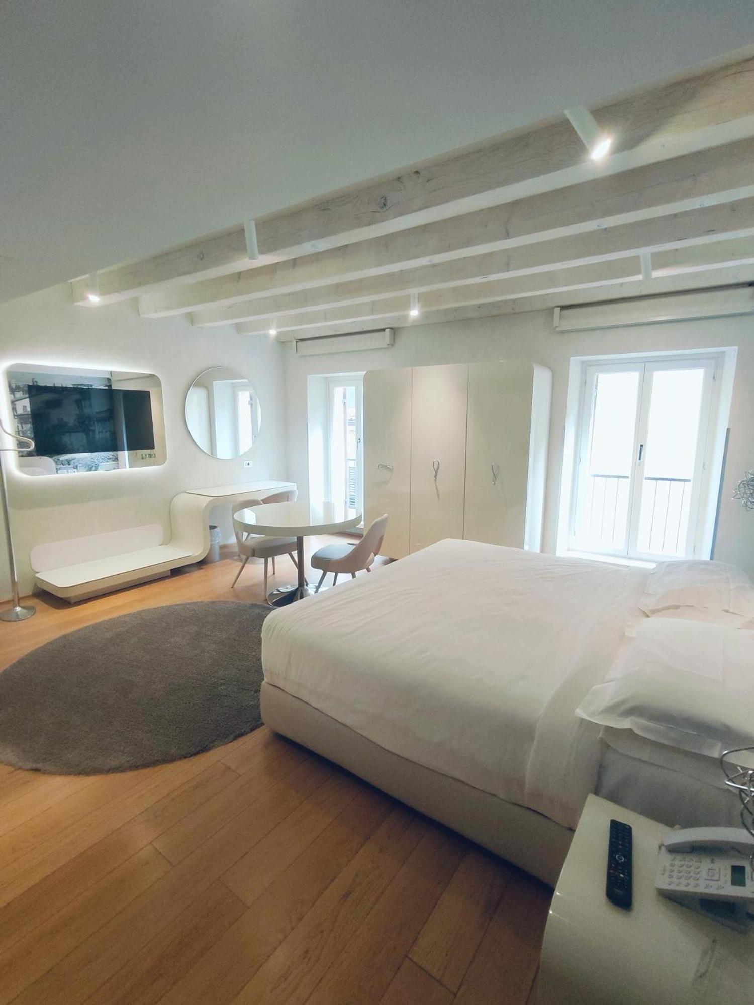 Lords Of Verona Luxury Apartments エクステリア 写真